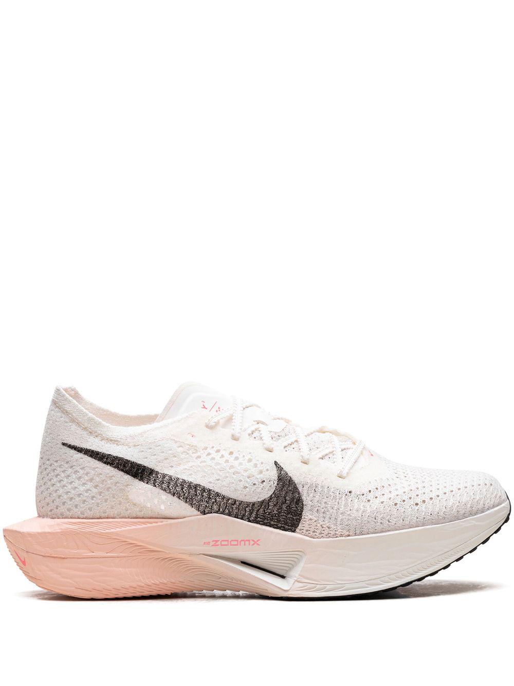 Nike ZoomX Invincible Run 3 "Sail/Guava Ice" sneakers - Bianco